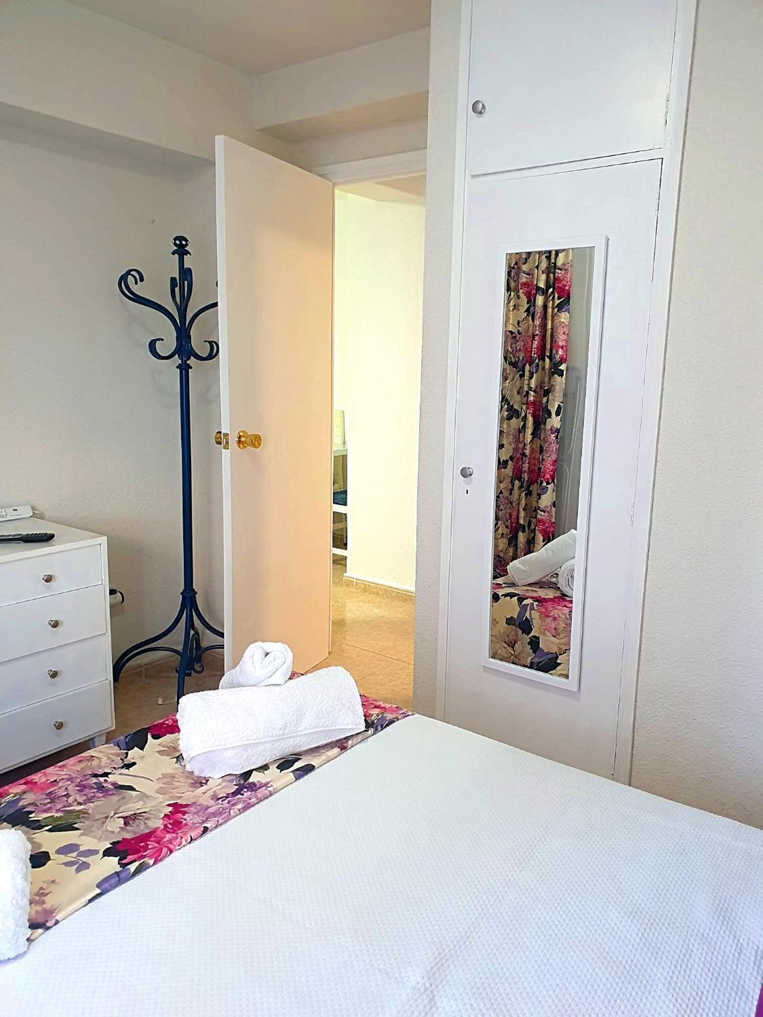 Three Bedrooms Apart In Benidorm Near Beach And Strip Extérieur photo